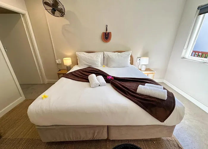 The Big - Luxury Backpackers