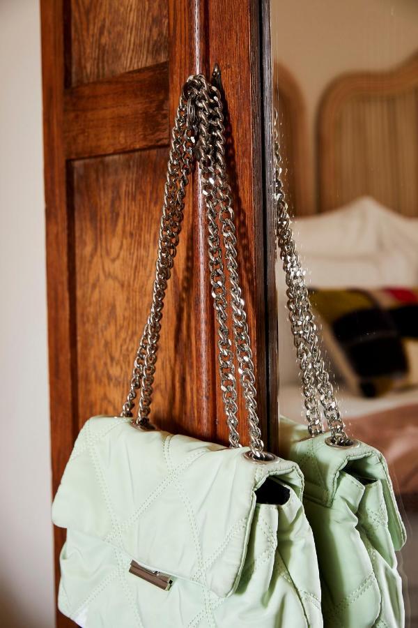 The Big - Luxury Backpackers Hostel *